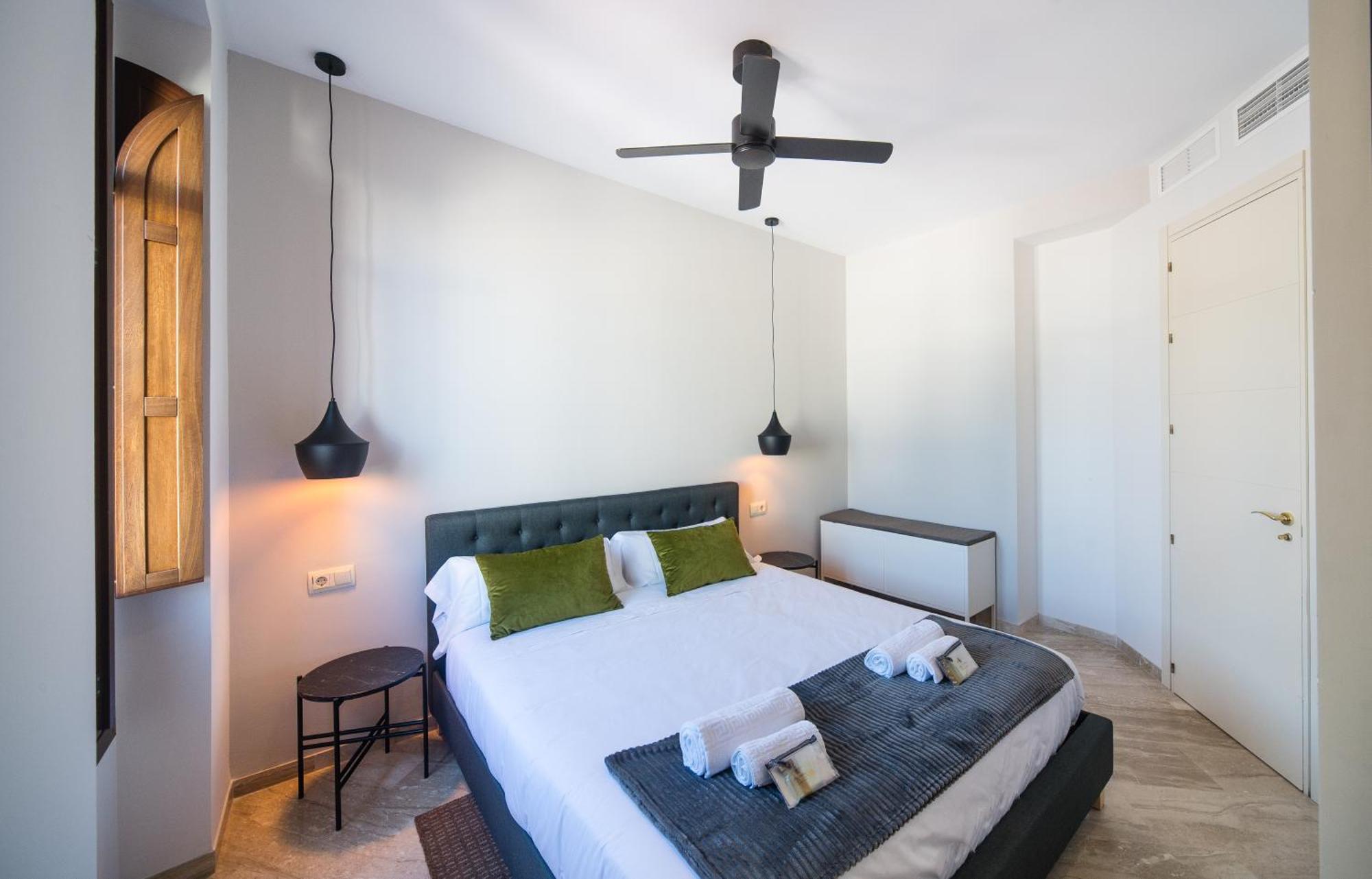 Exclusive Triplex With Private Terrace Leilighet Sevilla Eksteriør bilde