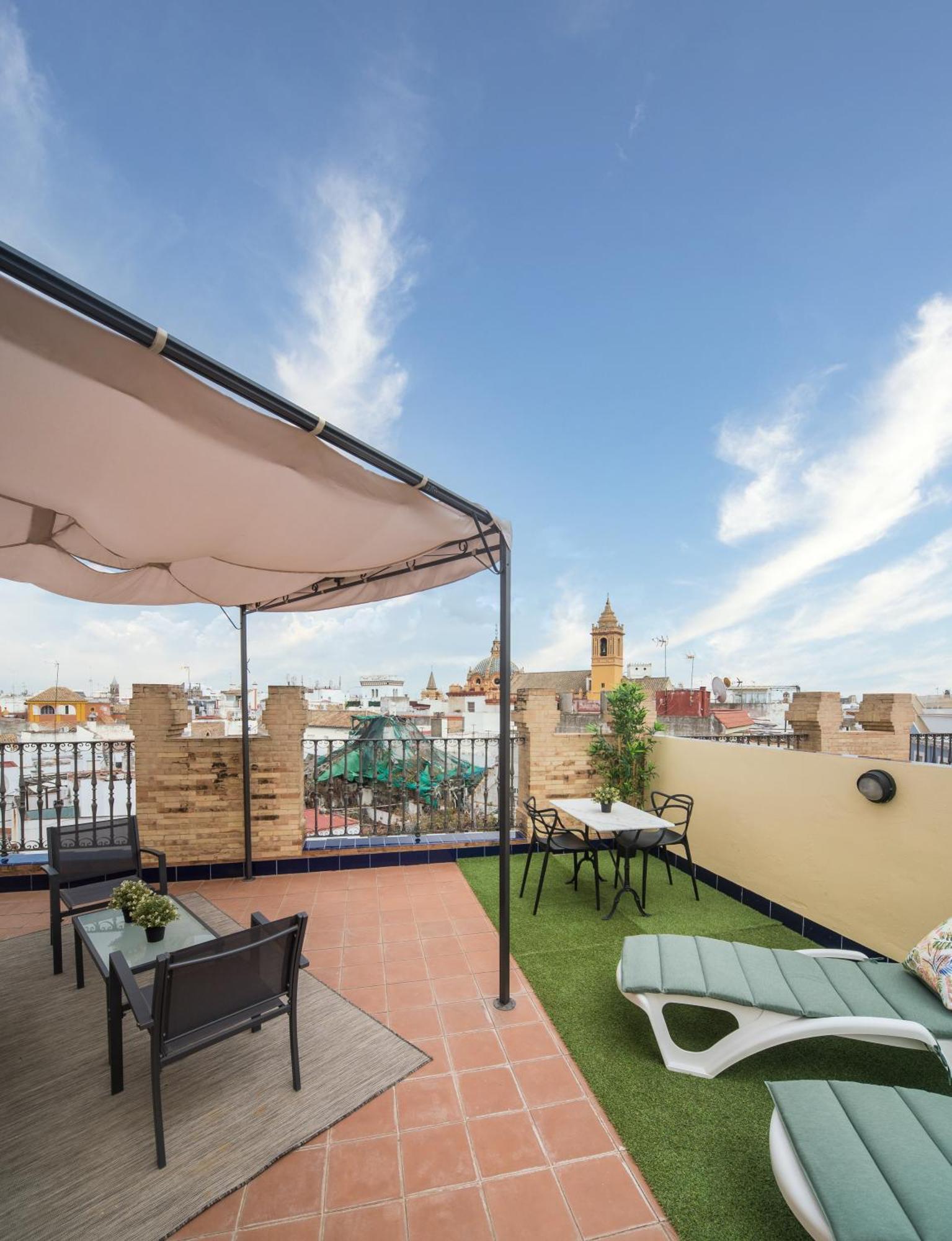 Exclusive Triplex With Private Terrace Leilighet Sevilla Eksteriør bilde