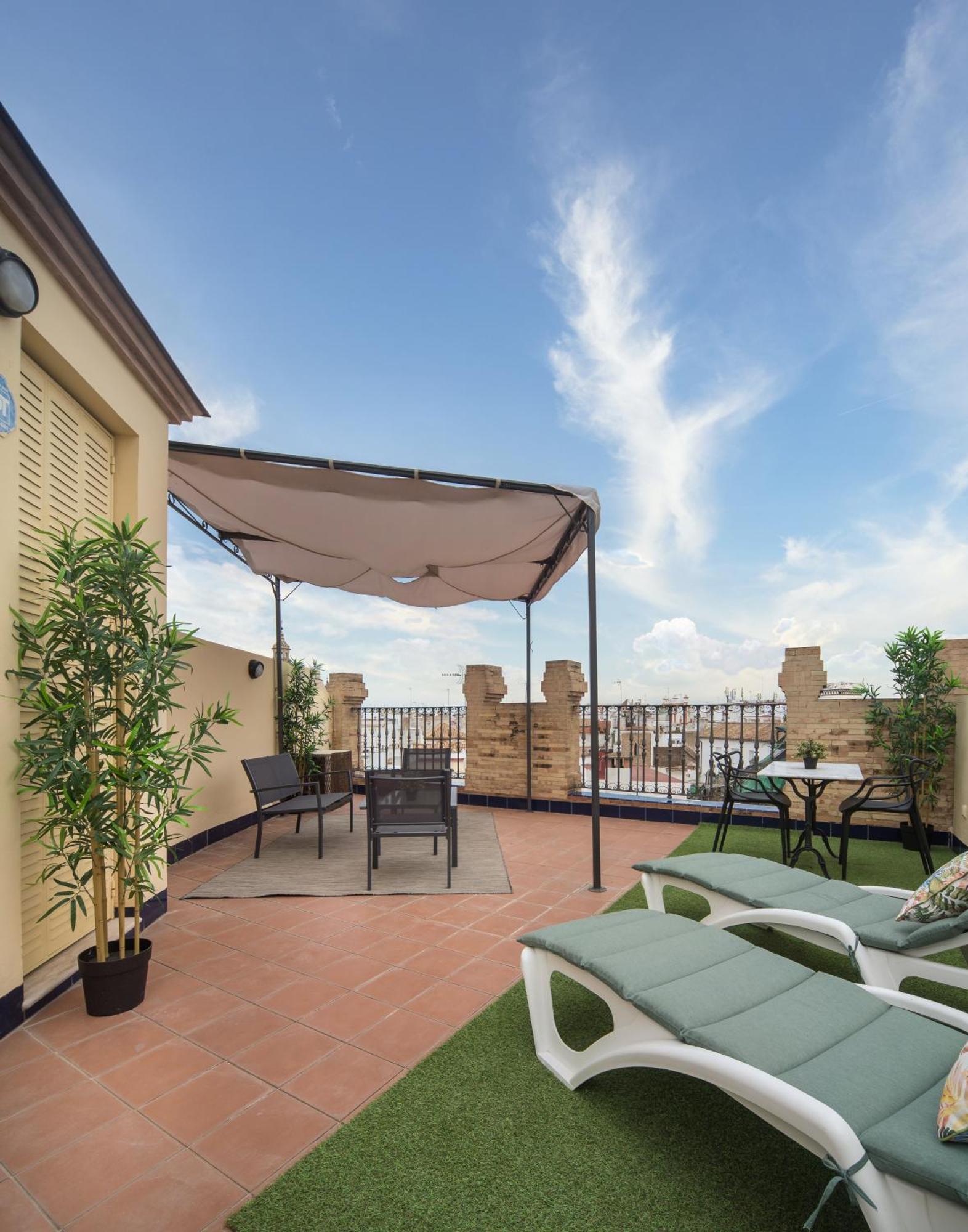 Exclusive Triplex With Private Terrace Leilighet Sevilla Eksteriør bilde