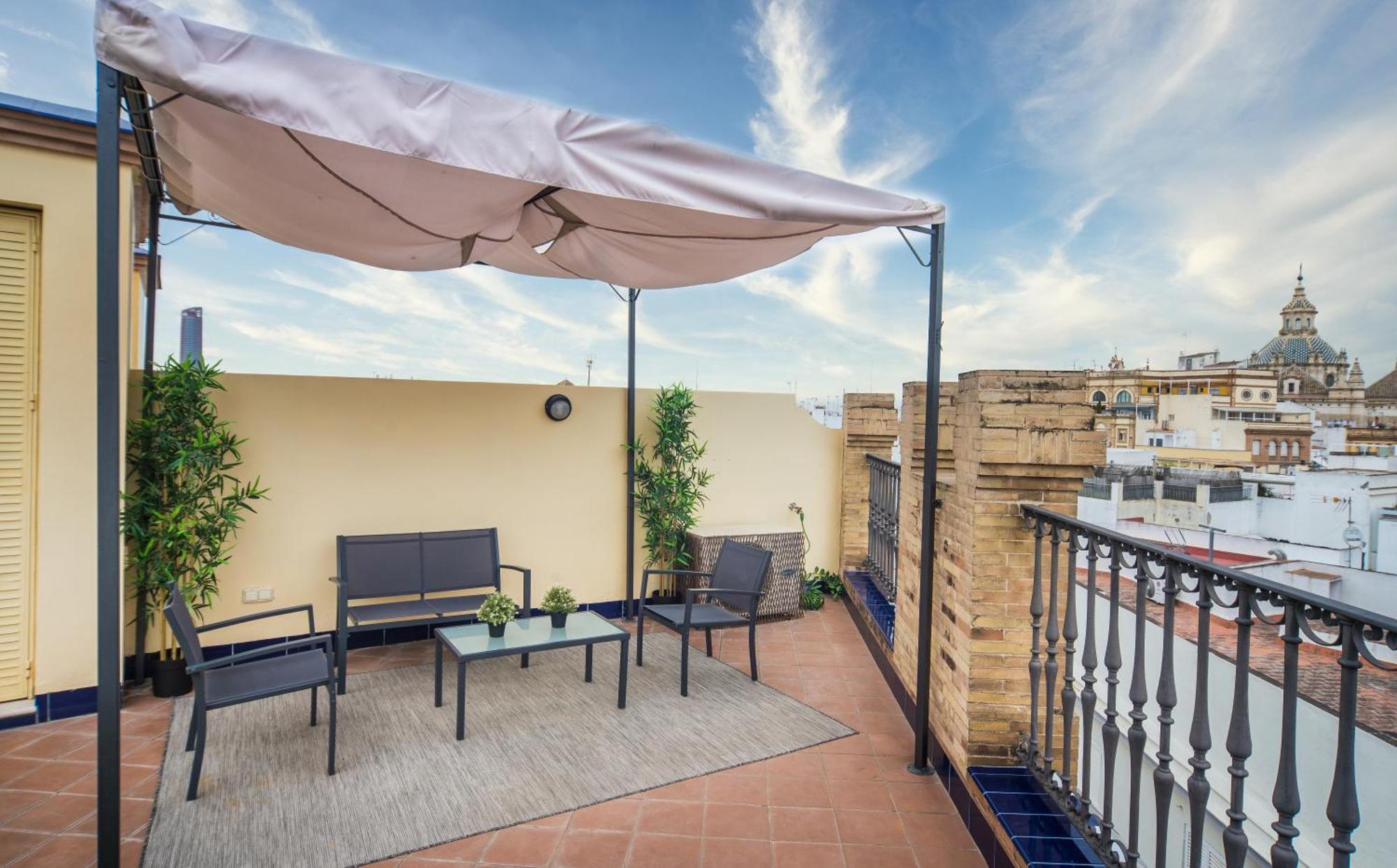 Exclusive Triplex With Private Terrace Leilighet Sevilla Eksteriør bilde